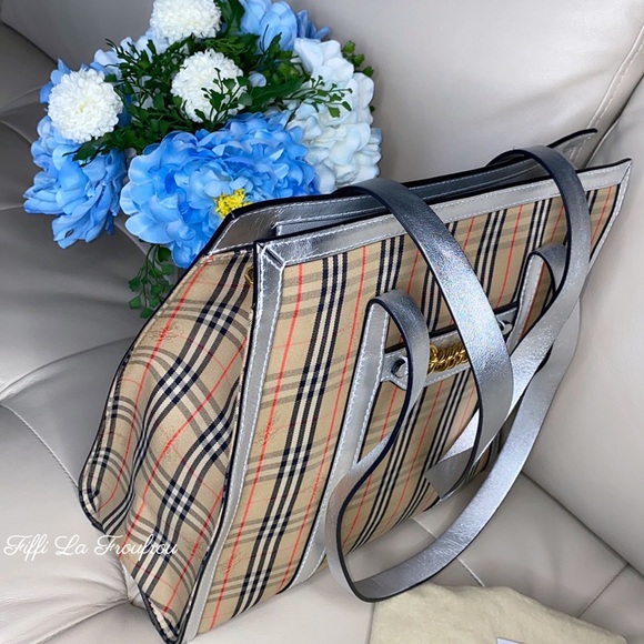 Authentic Burberry bag - Picture 16 of 16